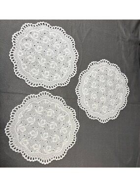 Embroidered White Round Lace Doilies Set 3 Elegant Floral Design 11” Diameter Fa